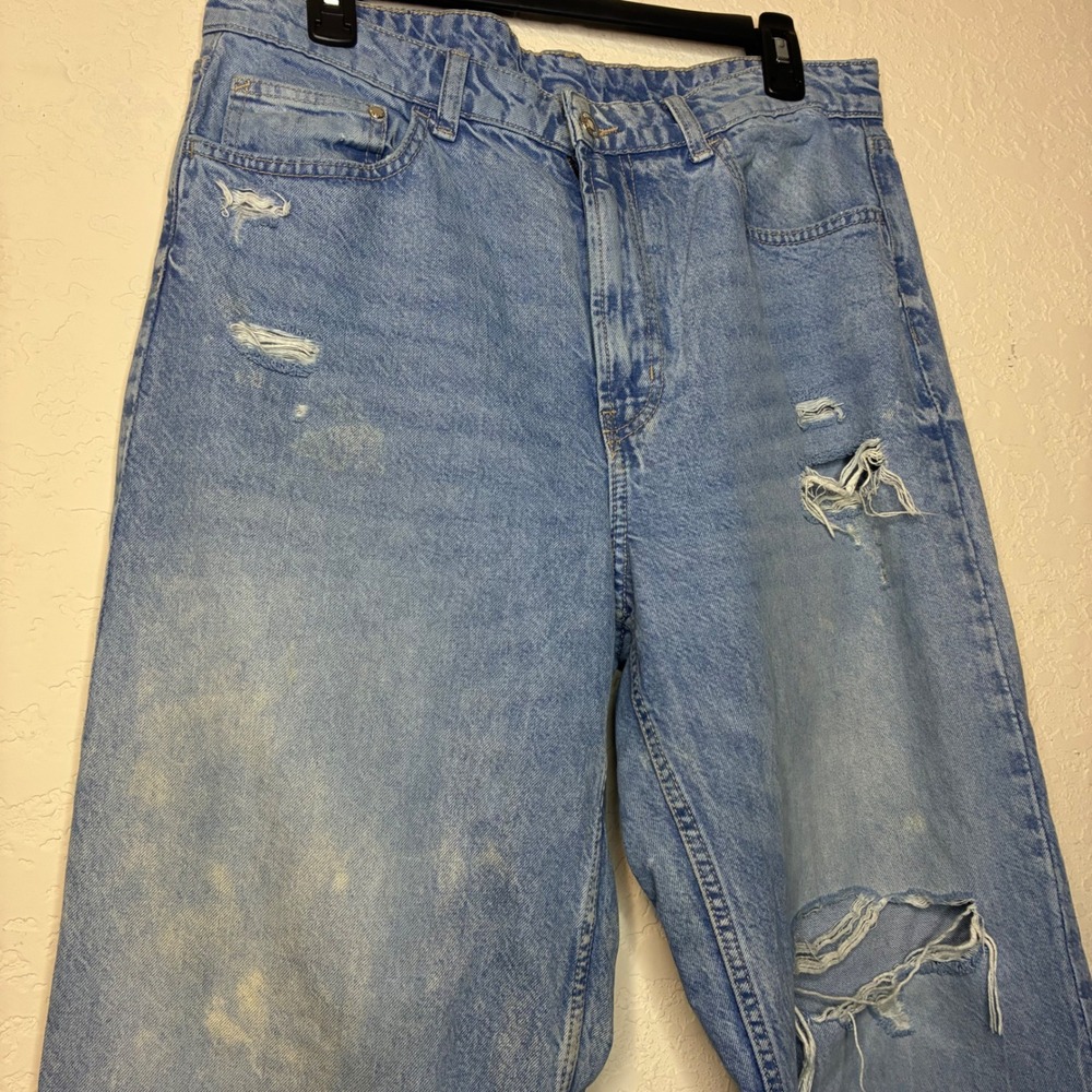 & Denim H&M Wide Leg Jeans Ultra High Waist Light Wash Distressed Womens Size 14
